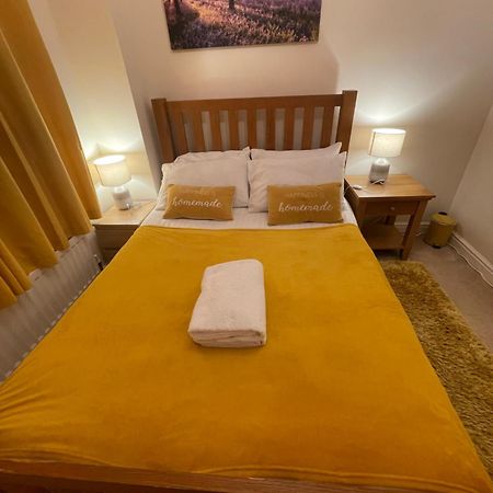 Holiday Home In Cardiff. Sleeps 6 ภายนอก รูปภาพ