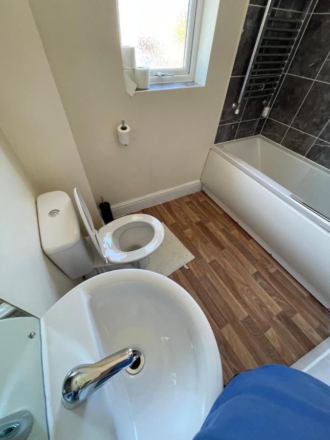 Holiday Home In Cardiff. Sleeps 6 ภายนอก รูปภาพ