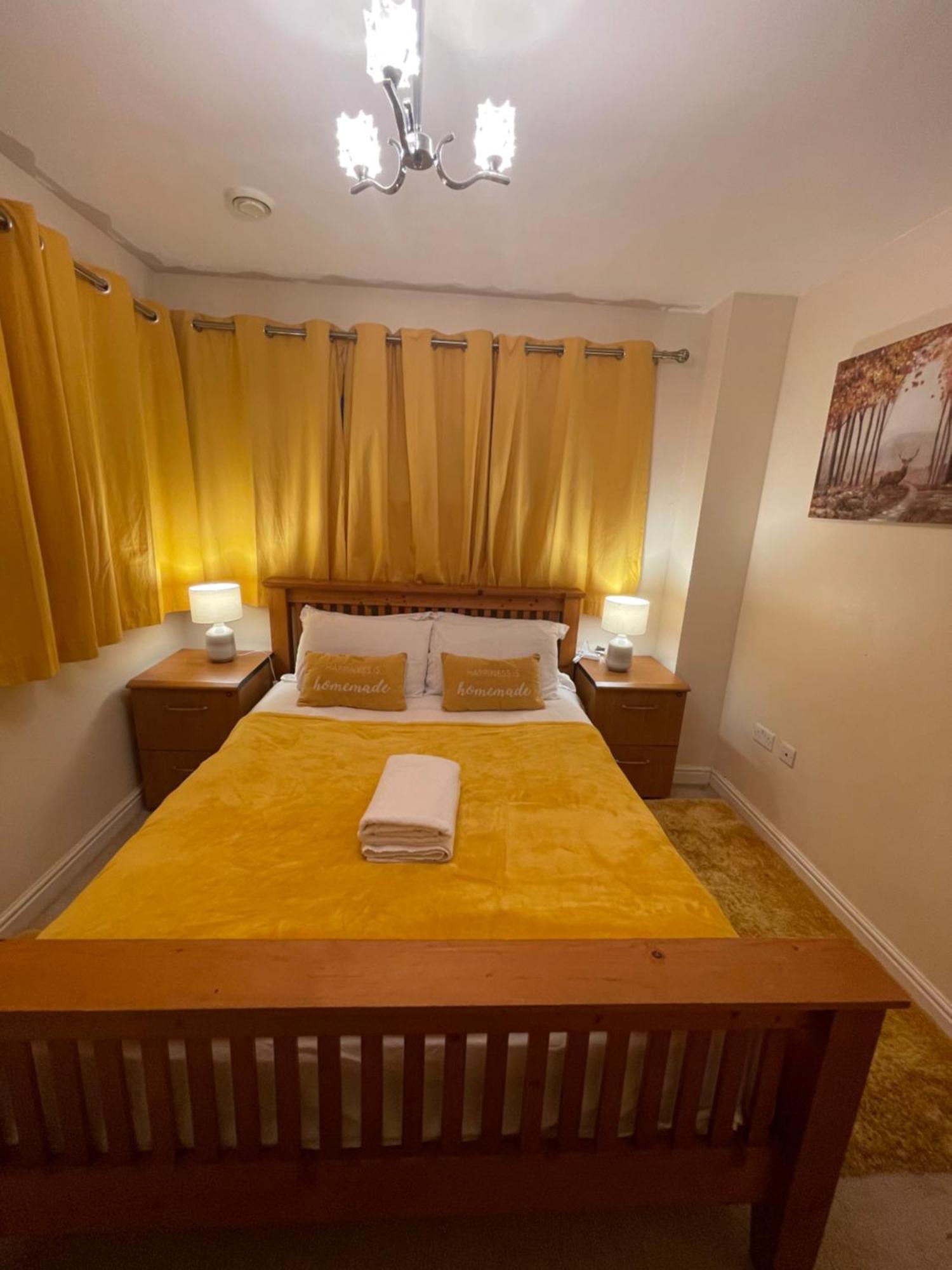 Holiday Home In Cardiff. Sleeps 6 ภายนอก รูปภาพ