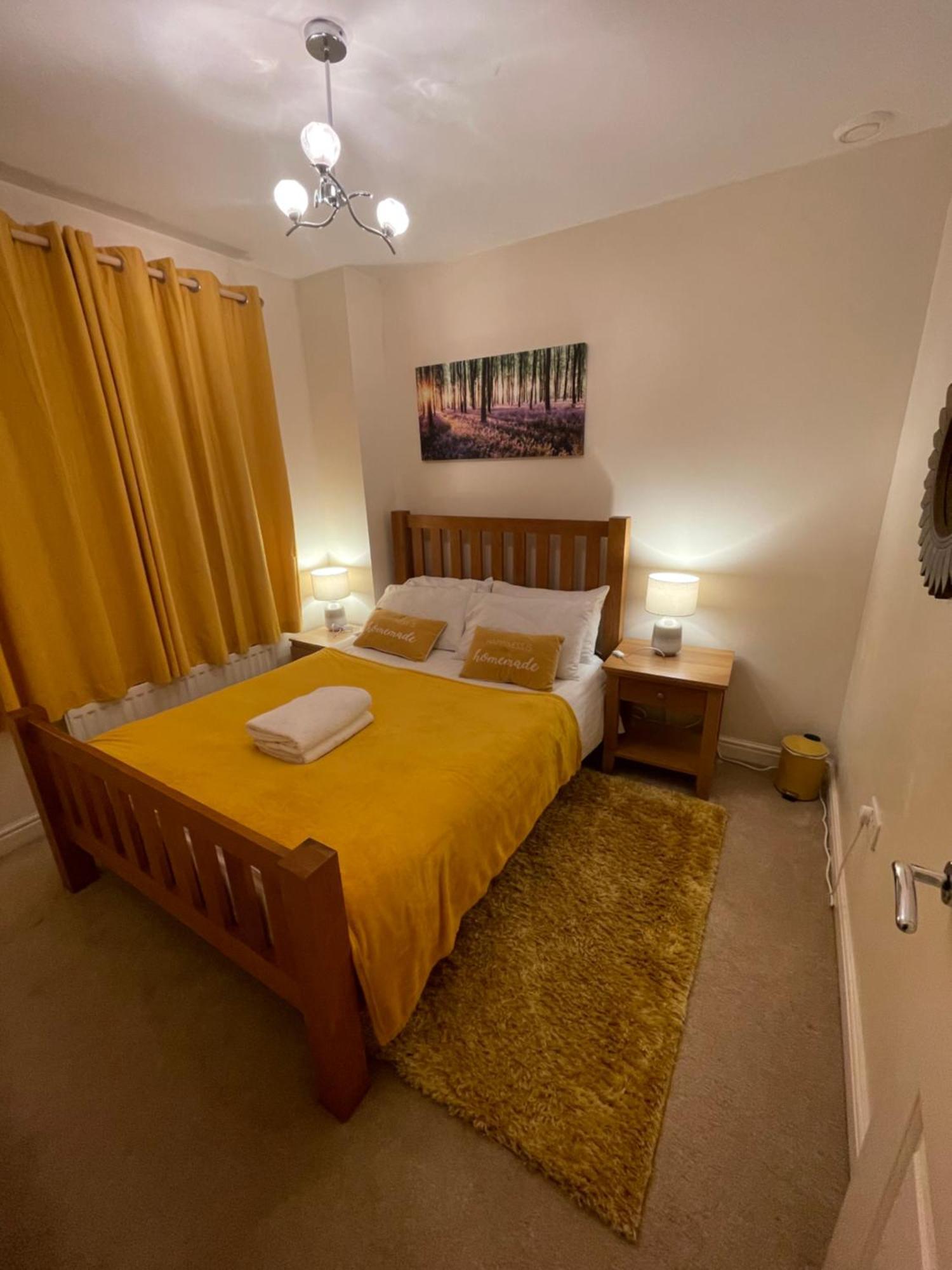 Holiday Home In Cardiff. Sleeps 6 ภายนอก รูปภาพ