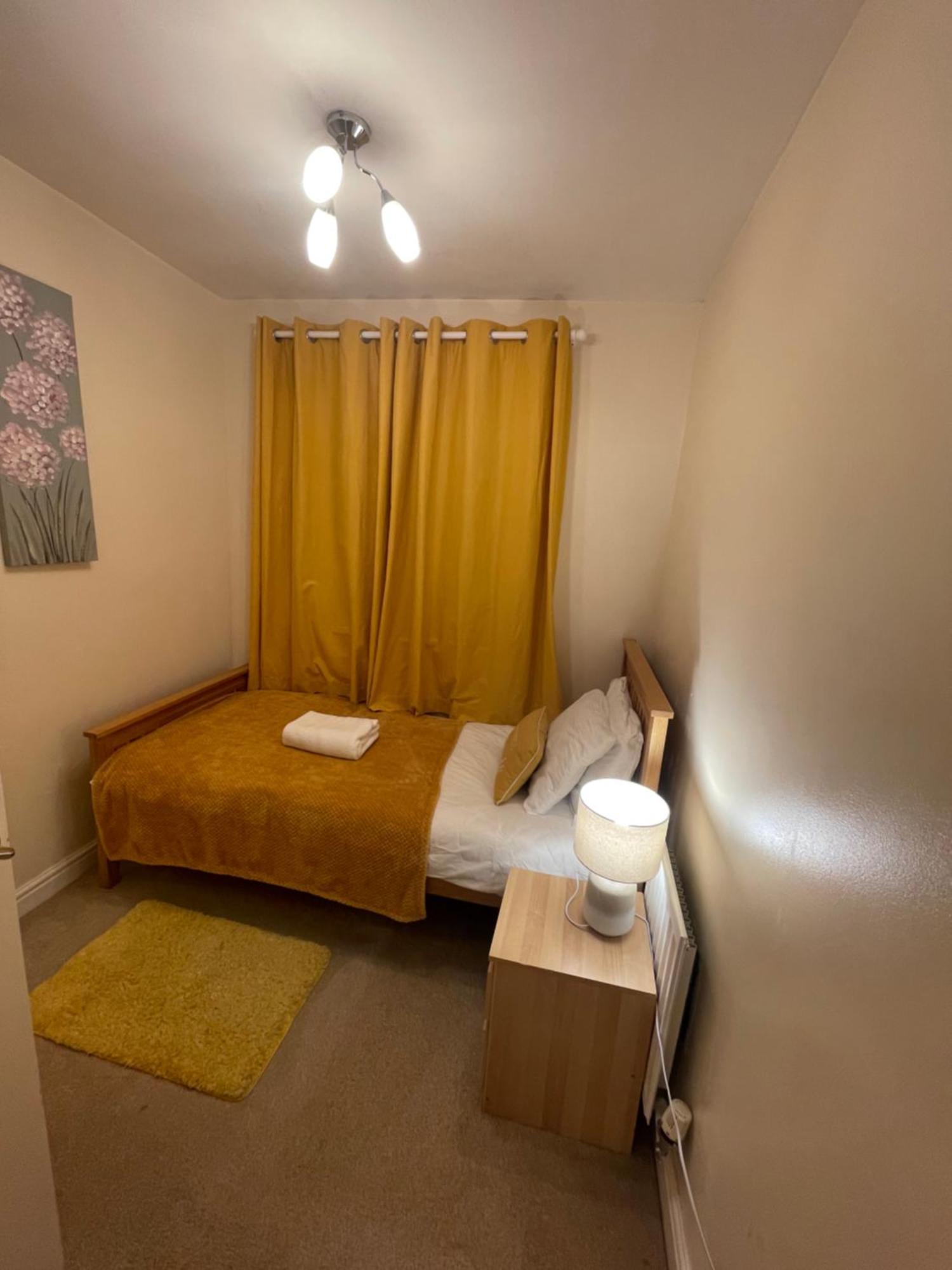 Holiday Home In Cardiff. Sleeps 6 ภายนอก รูปภาพ